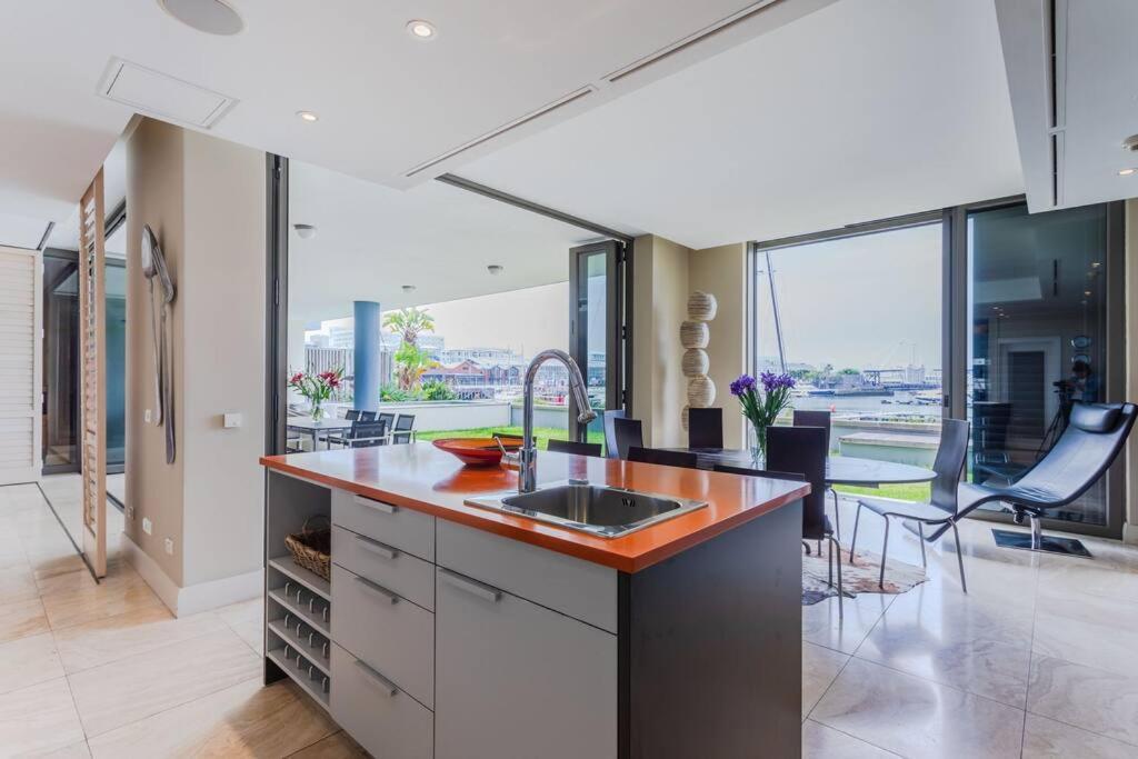 Outstanding V&A Marina Waterfront Apartment Kapsztad Zewnętrze zdjęcie